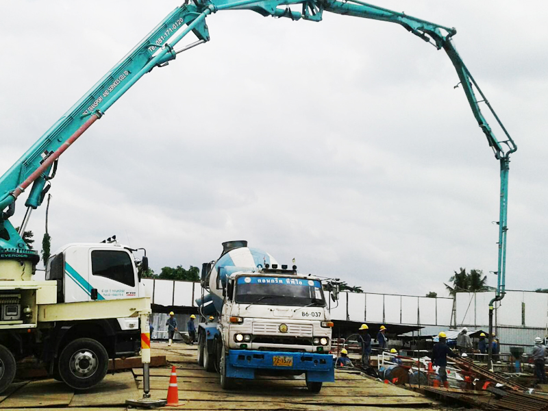 Concrete Pump หน่วยงานสนามบินน้ำ จังหวัด นนทบุรี ปริมาณคอนกรีต 1,350 คิว